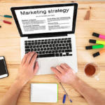 Cómo destacan las marcas que aparecen primero cuando los usuarios buscan productos y servicios online