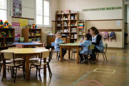 Menos chicos en las aulas: el inesperado efecto de la baja de nacimientos en los jardines de infantes bonaerenses