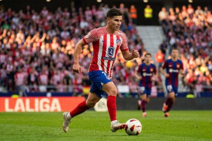 Una denuncia inesperada ante la fifa sacude al barcelona y pone bajo la lupa a julián álvarez