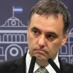 Sacudida total en el oficialismo: javier milei confirmó la salida de adorni del directorio de ypf