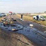 Compraron una camioneta, salieron a la ruta y murieron tras impactar de frente contra un camión