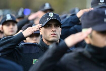 Aumento del 7% para la policía bonaerense: el cronograma de pago detallado para julio y agosto