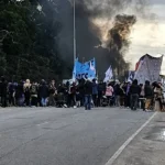 Caos en la ruta 2: manifestantes bloquean el ingreso a mar del plata
