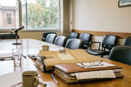 El fuerte reclamo de los gremios que traba el próximo aumento salarial de la provincia