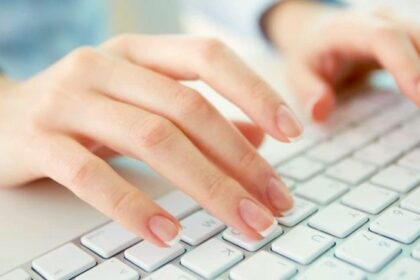 ¿dónde se pueden usar los caracteres de espacio en blanco? Explicación de casos de uso comunes