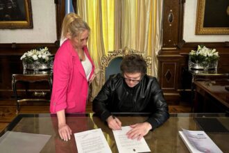 Milei restableció por decreto el nombre “día de la raza” para el 12 de octubre