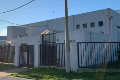 Cerró una histórica industria textil de las flores y 25 trabajadores quedaron en la calle