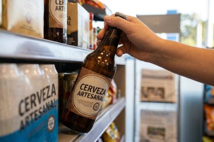 Provincia de buenos aires: avanza un proyecto para autorizar la venta de alcohol en estaciones de servicio