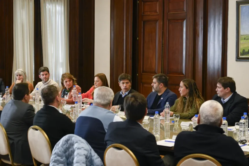 Kicillof reunió a intendentes que adhirieron al programa para la salida de las violencias de género