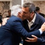 Massa reunió a la liga de intendentes peronistas y llamó a construir una alternativa frente a milei