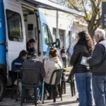 Anses atenderá este martes en la plata con una posta móvil: qué trámites se podrán hacer