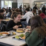 Cambios en el comedor de la unlp: una sede se muda y tendrá nueva ubicación cerca de plaza rocha