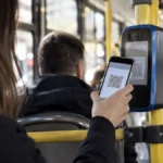 Cuenta dni ya permite pagar el colectivo sin tarjeta ni recarga previa: cómo funciona la nueva opción