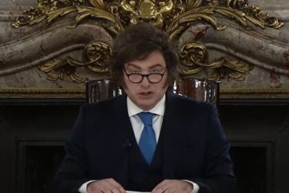 Javier milei durante un mensaje oficial del gobierno nacional