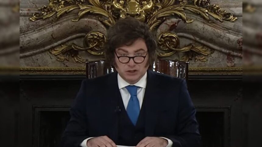 Javier milei durante un mensaje oficial del gobierno nacional