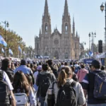 Feriado por la visita del papa: qué días estará león xiv en argentina y dónde habrá actividades masivas