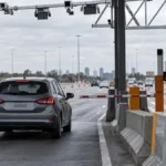 Aumentaron las multas por evadir el peaje en la autopista buenos aires–la plata: la sanción máxima alcanza los $684. 000