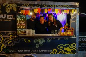 Lucila del mar tendrá tres días de gastronomía, música y productores locales con entrada gratuita 2 Puesto de productores locales durante el festival de lucila del mar