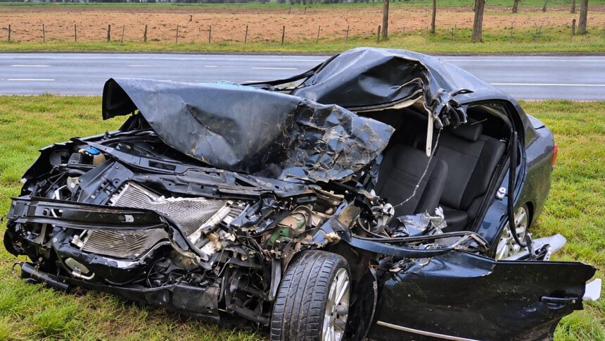 Tragedia en ruta 2: un muerto tras violento choque de un auto contra un camión y una camioneta en castelli