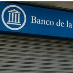 Bancos cerrados en noviembre: qué días no habrá atención por la visita del papa y cómo afectará a los trámites