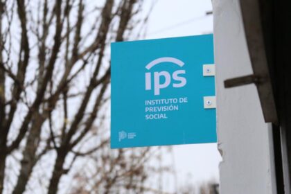 Atención beneficiarios: el ips difundió el calendario de cobro de octubre y la fecha límite para retirar por ventanilla