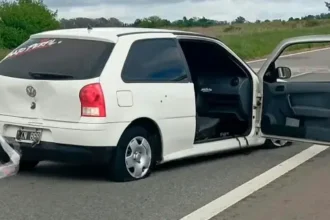 A los tiros contra un auto con seis jóvenes: investigan un grave episodio policial en arrecifes