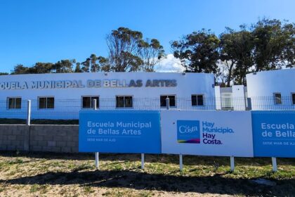 Sede de la escuela municipal de bellas artes de mar de ajó